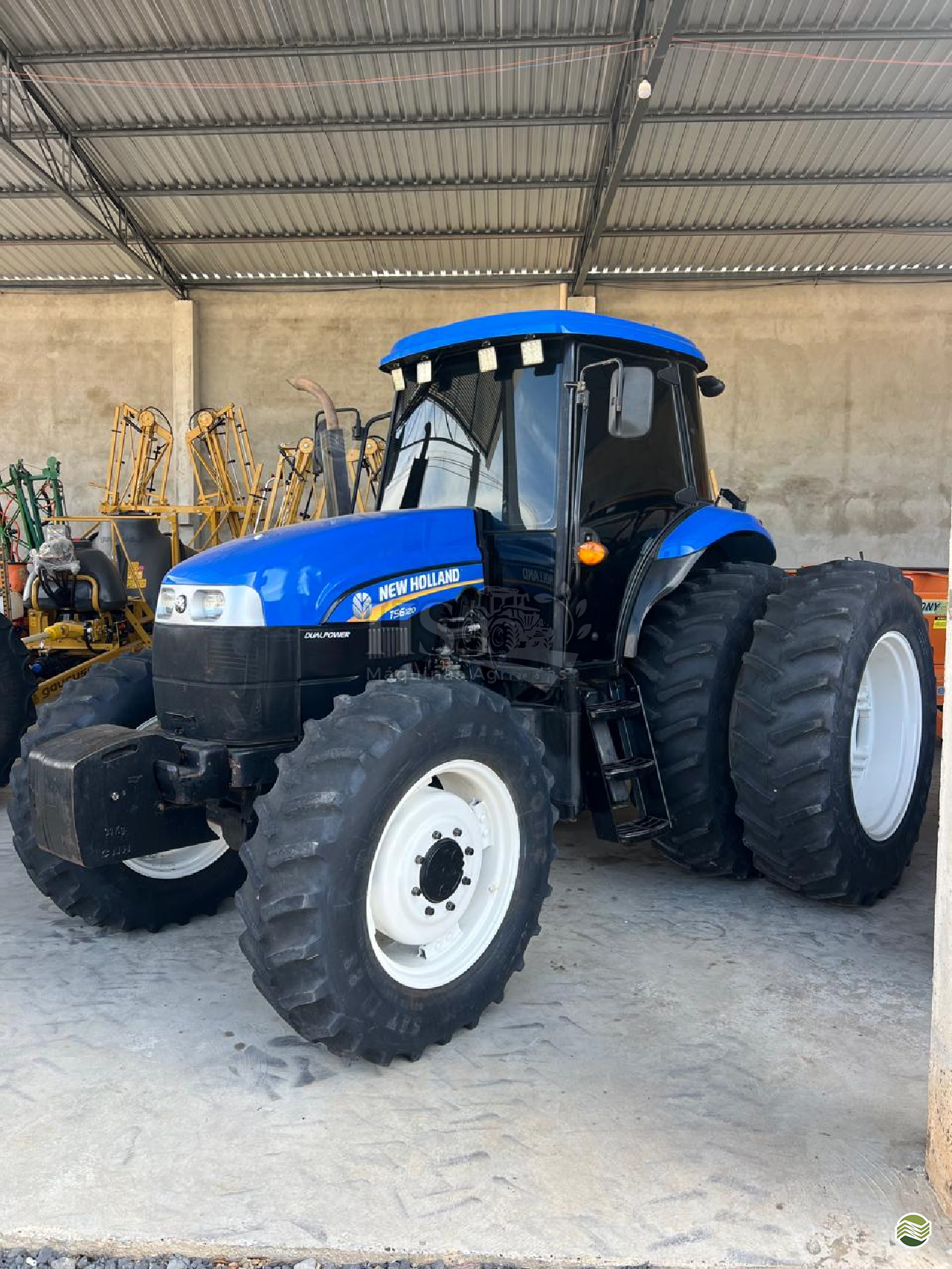 TRATOR NEW HOLLAND NEW TS 6.120 Tração 4x4 HS Máquinas Agrícolas PALMEIRA PARANÁ PR